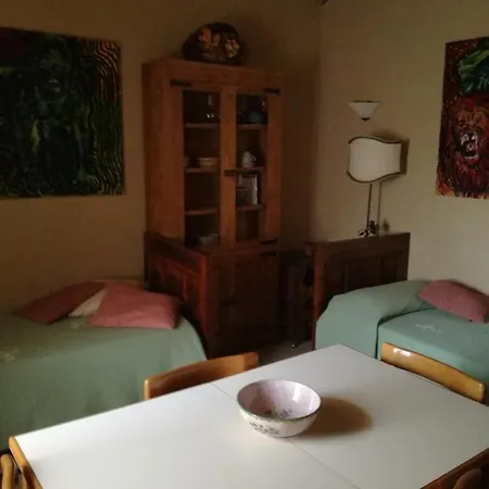 Il Grappolo E La Rosa Agriturismo In Montefalco Apartament Casale (Umbria)